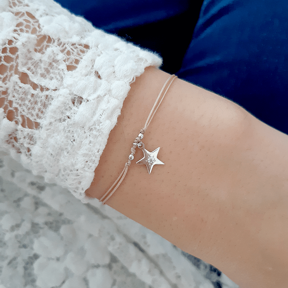 bransoletka ze srebrną zawieszką gwiazdka z cyrkonią