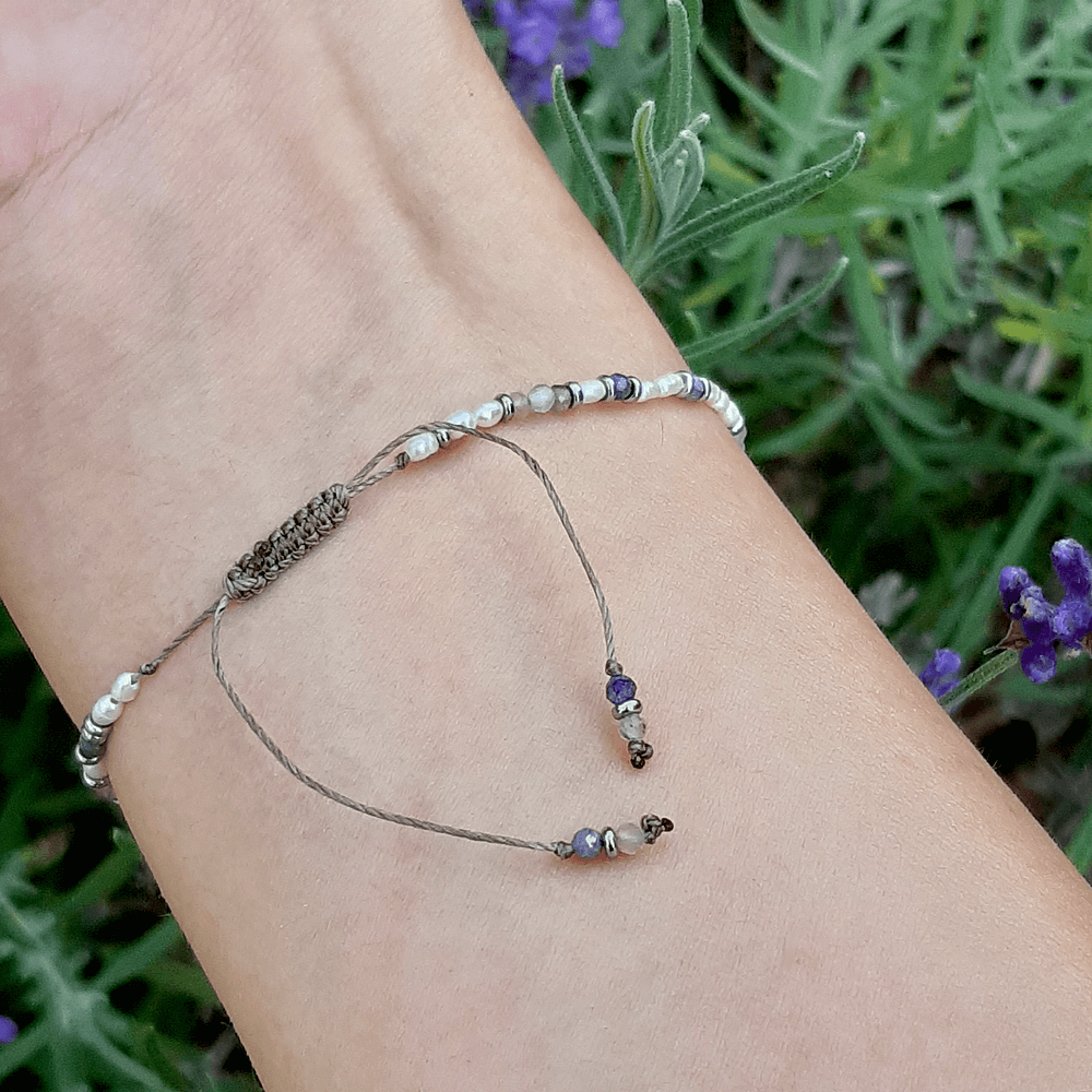 Bransoletka ODETTE z szafirami perłą i kamieniem księżycowym beż użycia metali