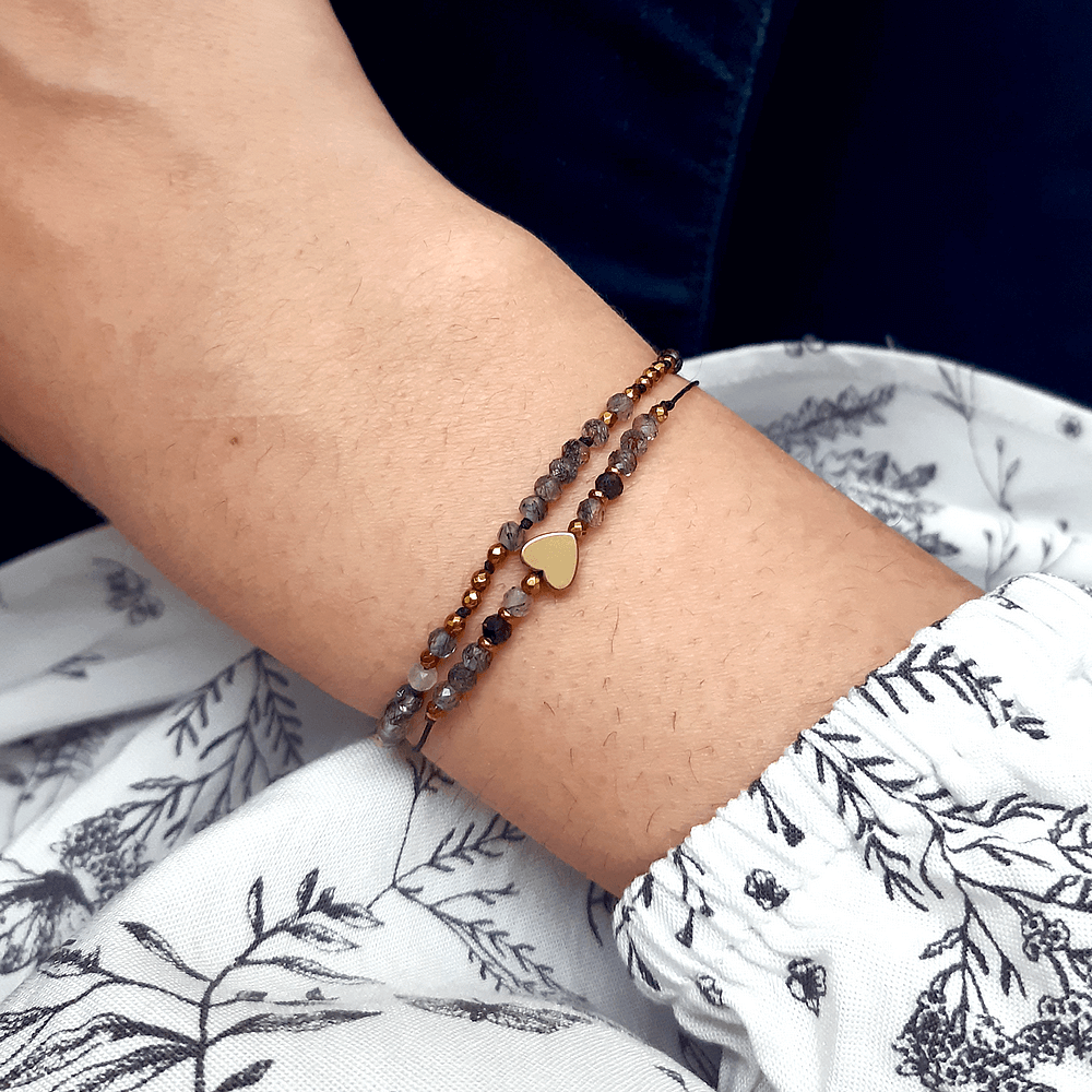 bransoletka na sznurku ze złotym sercem kamienie naturalne kwarc czarny turmalin