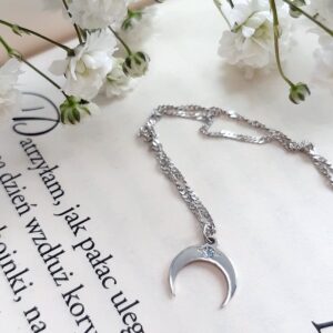 Naszyjnik z księżycem z topazem swiss