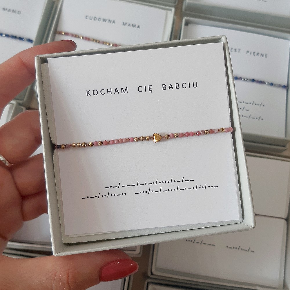 Różowa bransoletka alfabet Morse'a KOCHAM CIĘ BABCIU z serduszkiem